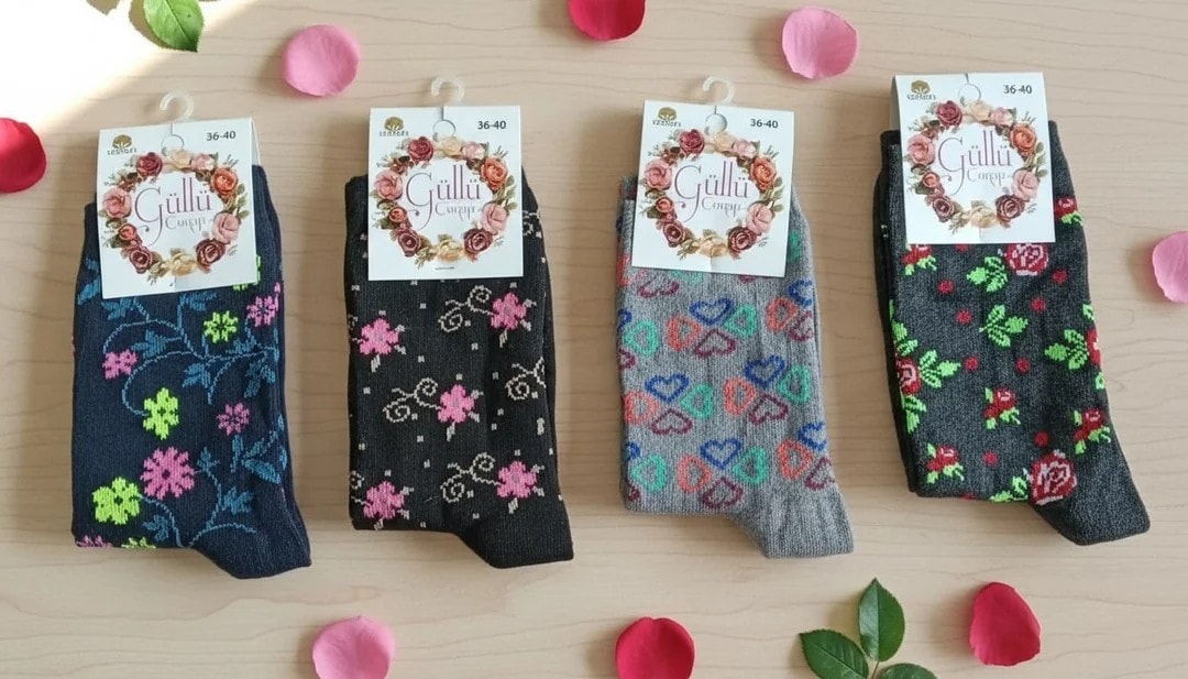 Bayan Mevsimlik Uzun Çorap Karışık Desenler Herhangi 4 Desenden 3'er Çift 12'li Paket