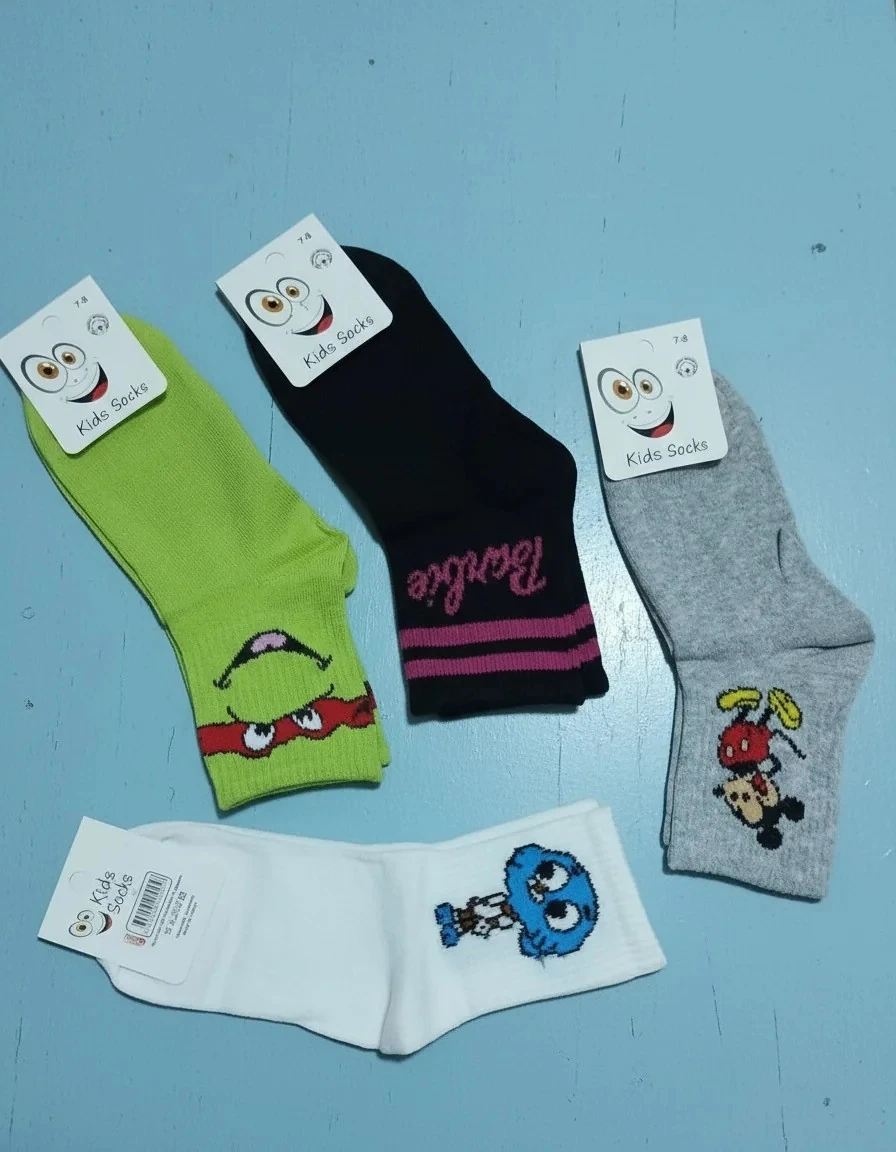 9-10 Yaş Kız Çocuk Karakter Desenli Kolej Çorap 12'Li Paket