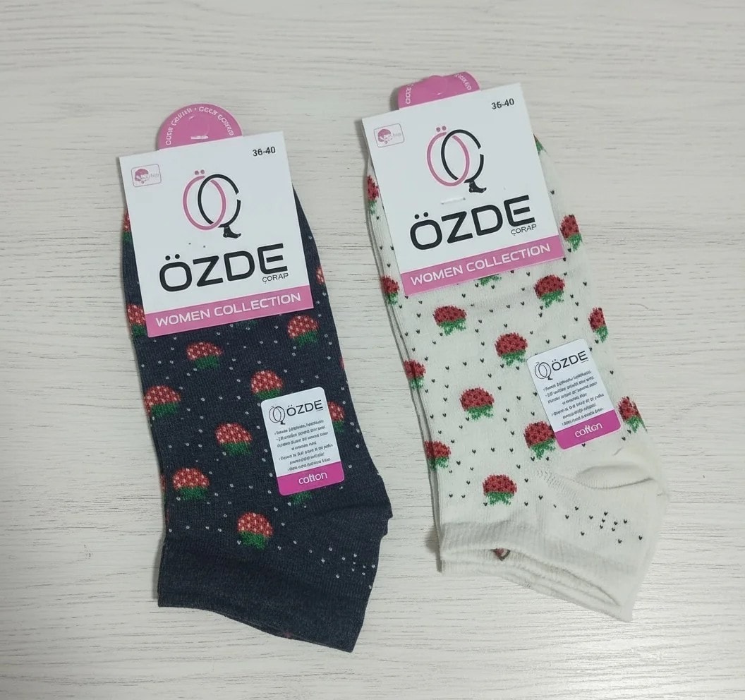 Bayan Çilekli 4 Renk Mevsimlik Pamuklu Patik Çorap 12'li Paket