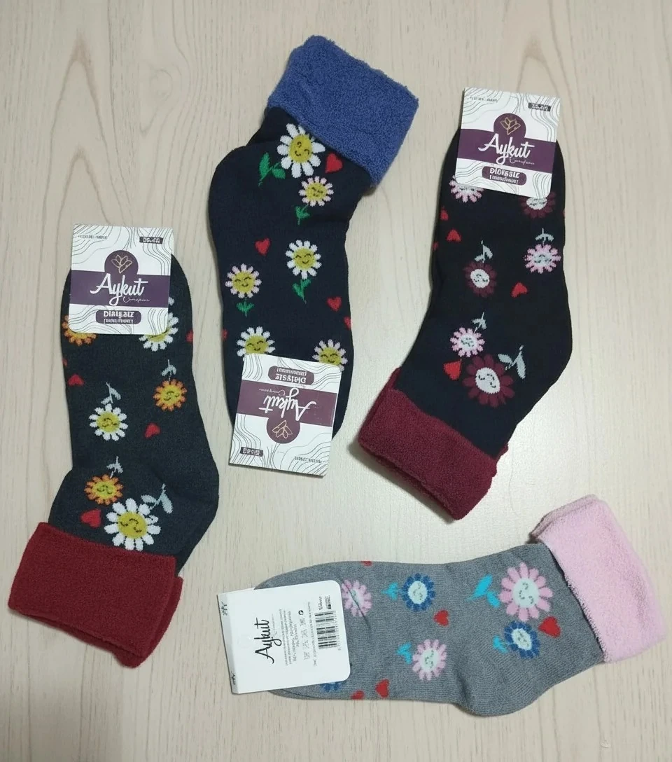 12'Li Bayan Dikişsiz Kışlık Uzun Konç Kıvrık Havlu Çorap