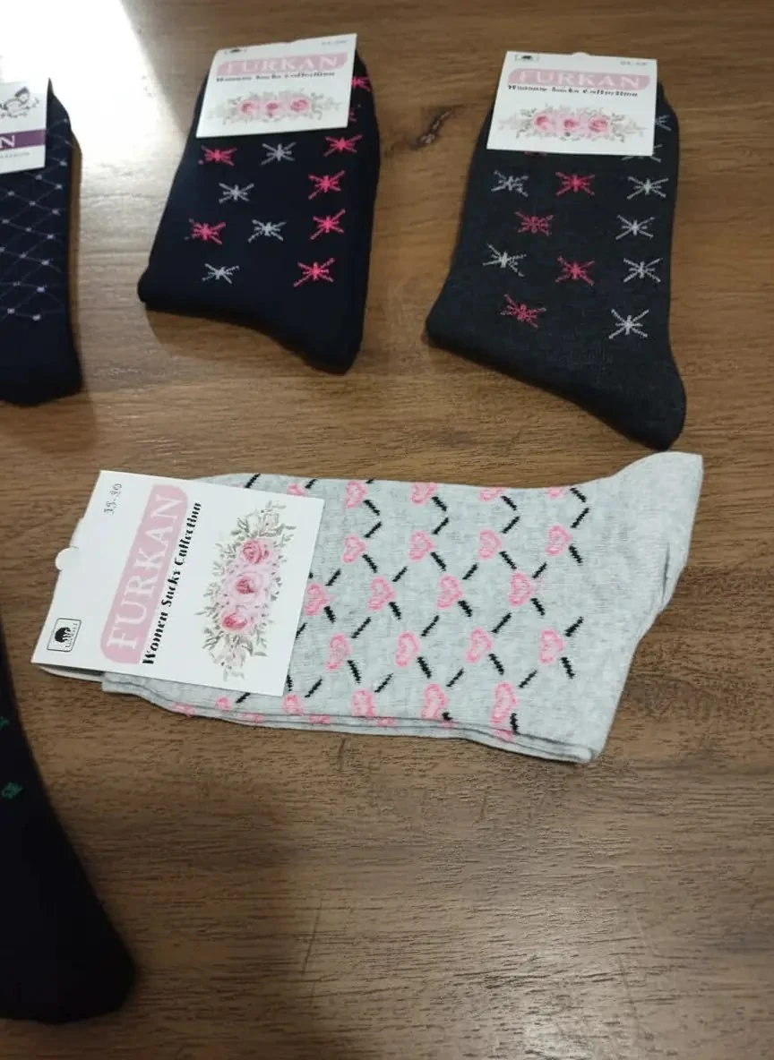 Bayan Mevsimlik Uzun Çorap 12'li Paket Paketlerde Genelde 3 Desen Var