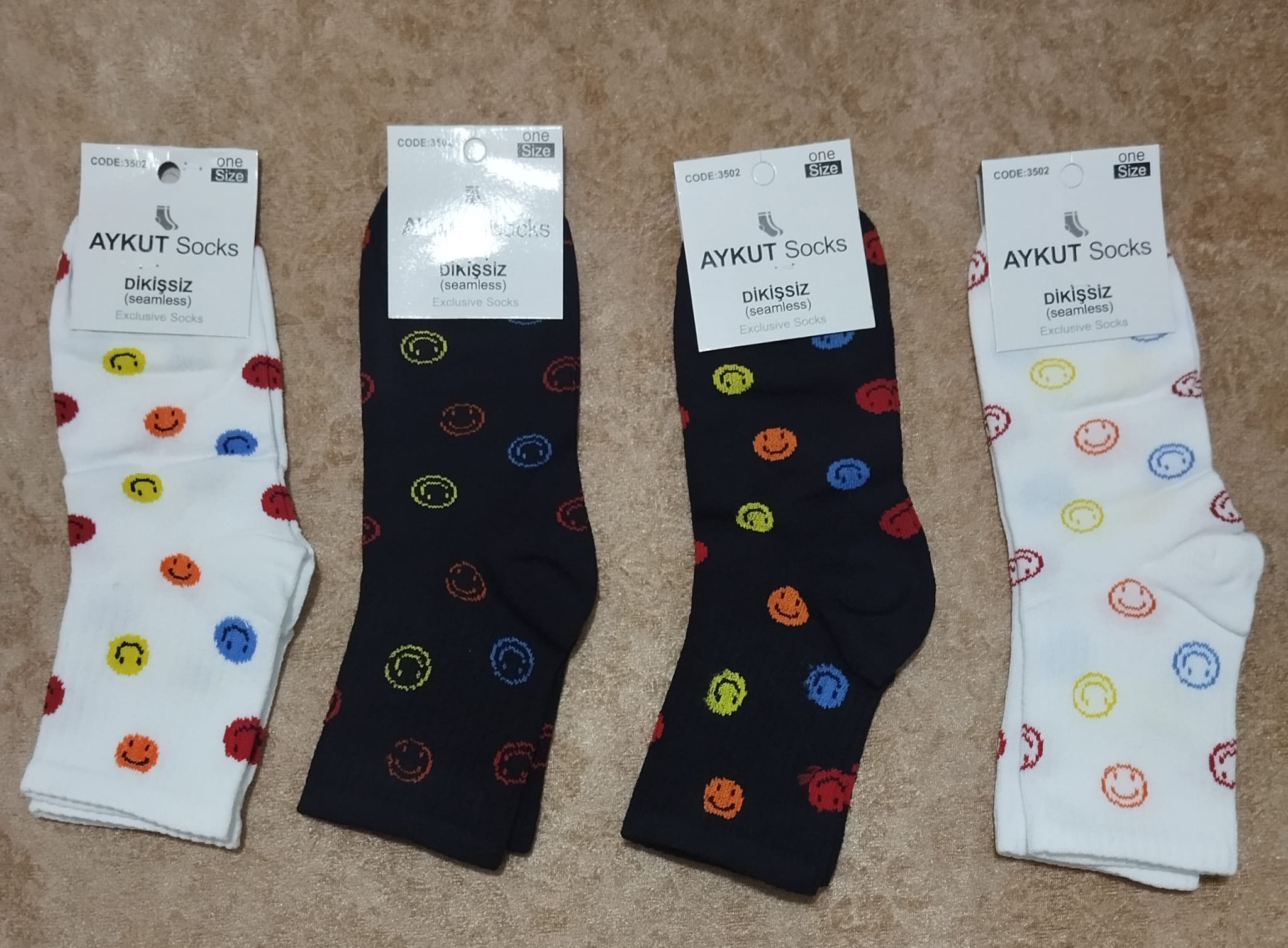 Gülücük-Smile :) Desenli Unısex Dikişsiz Kolej Çorap 12'Li Paket