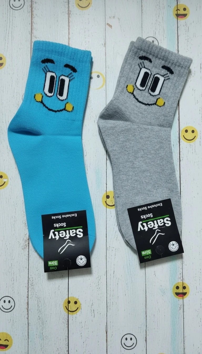 12'Li Gülen Yüz Unisex Kolej Çorap
