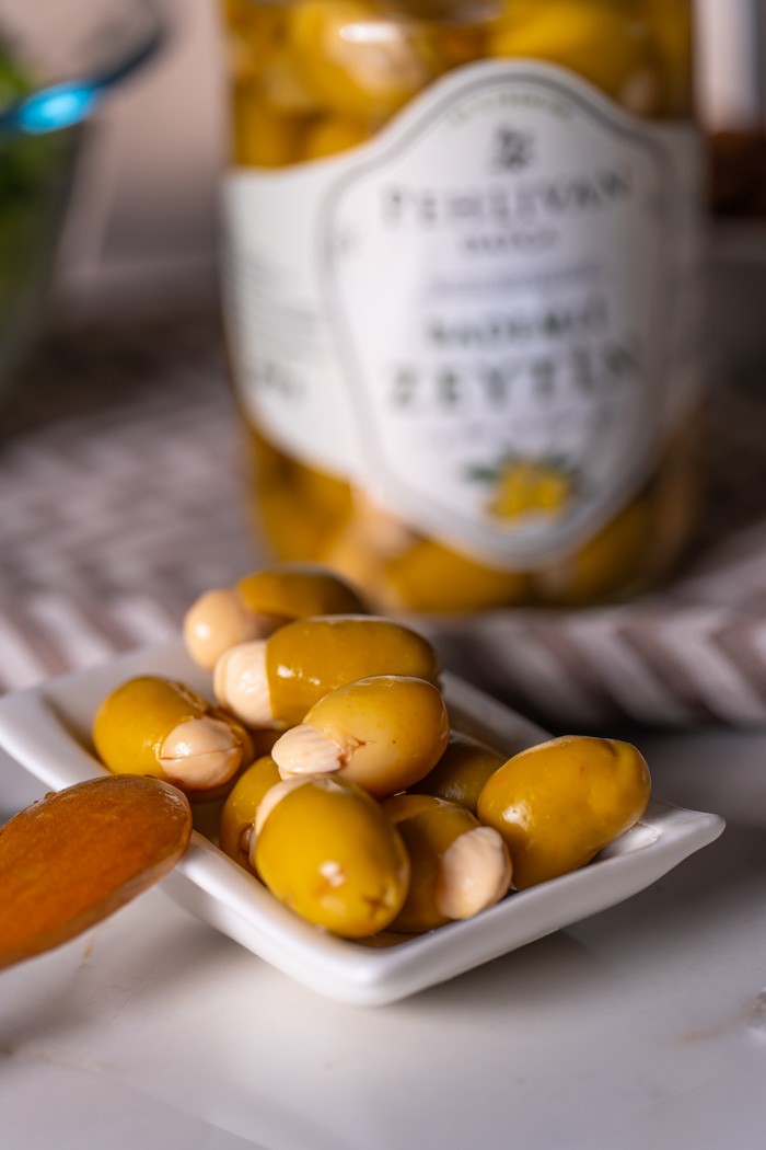 Olives with Almonds 650 g