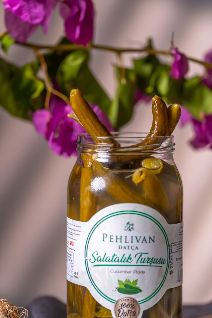 Yangi turmush qurganlarning birinchi jinsiy aloqada bolgan ruscha porno videosini tomosha qiling.