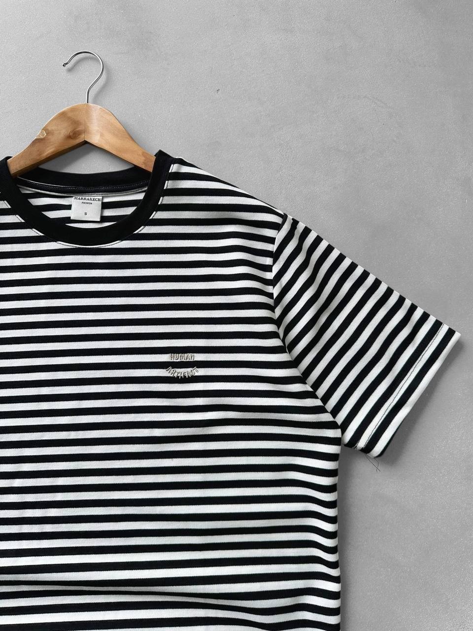 Bisiklet Yaka Çizgili Oversize Human Tshirt - Siyah