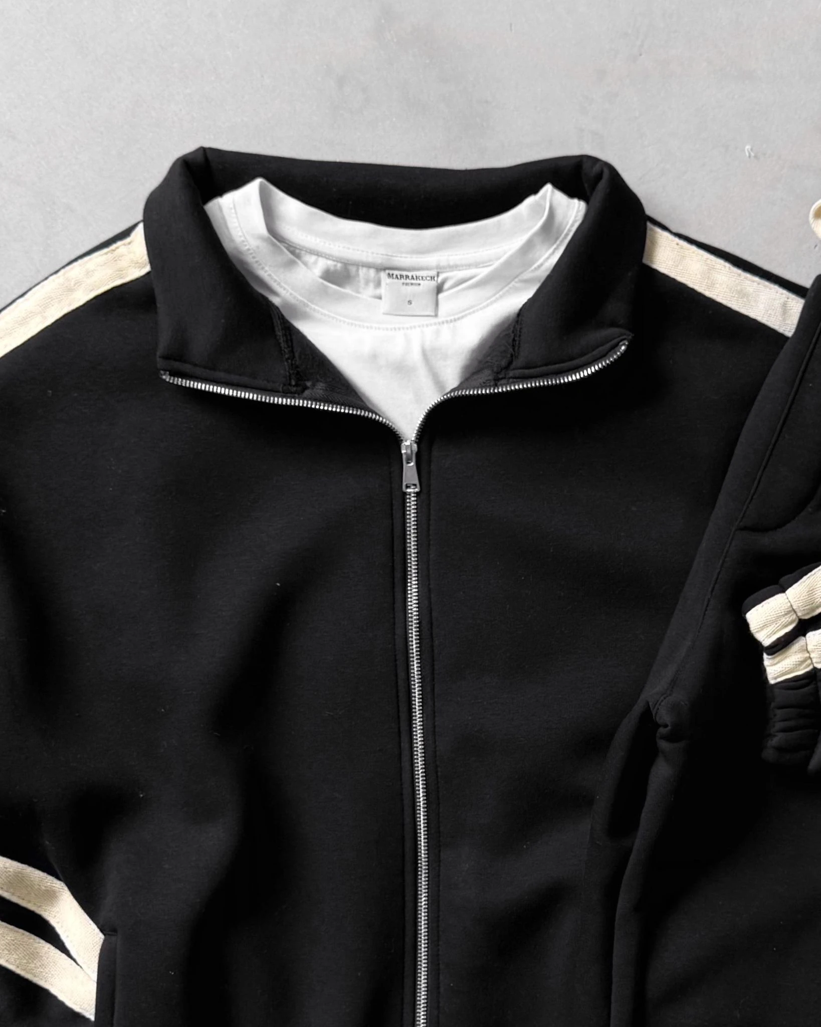 Üç İplik Şeritli Zip Takım G2100