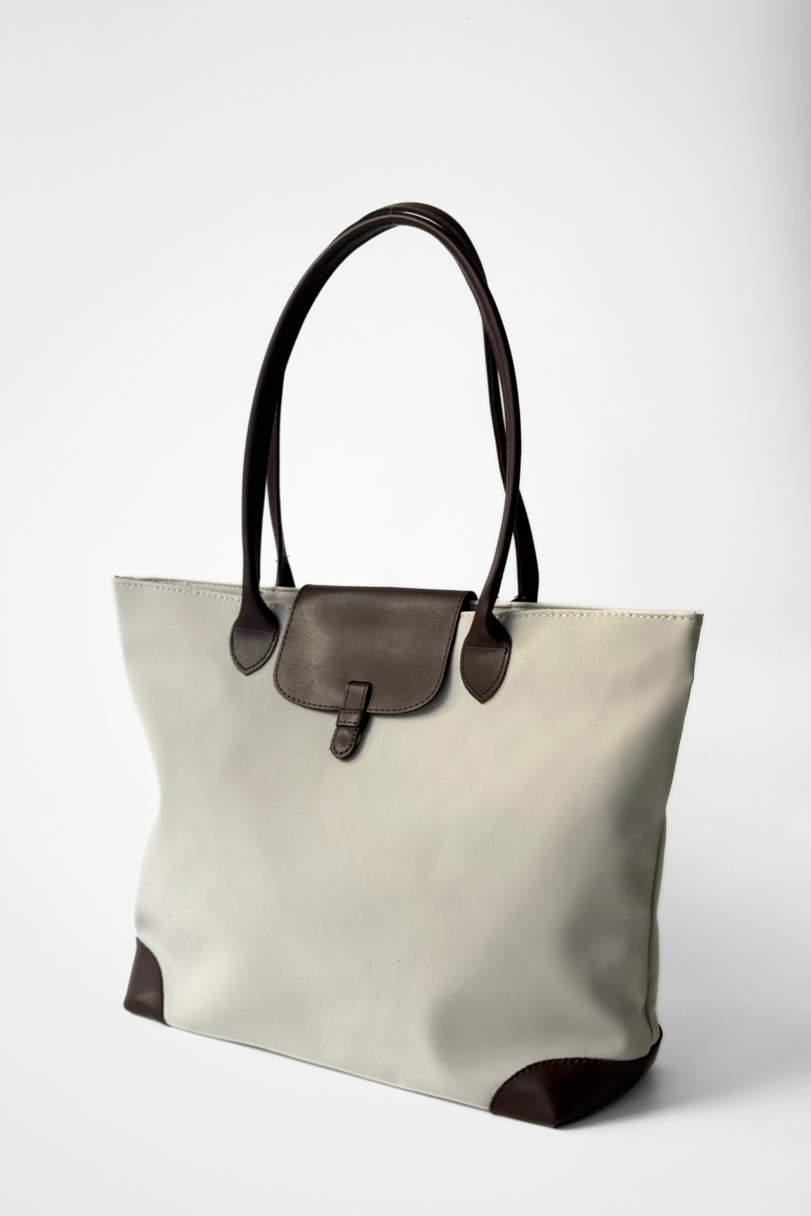 Capri Kapak Detaylı Shopper Çanta