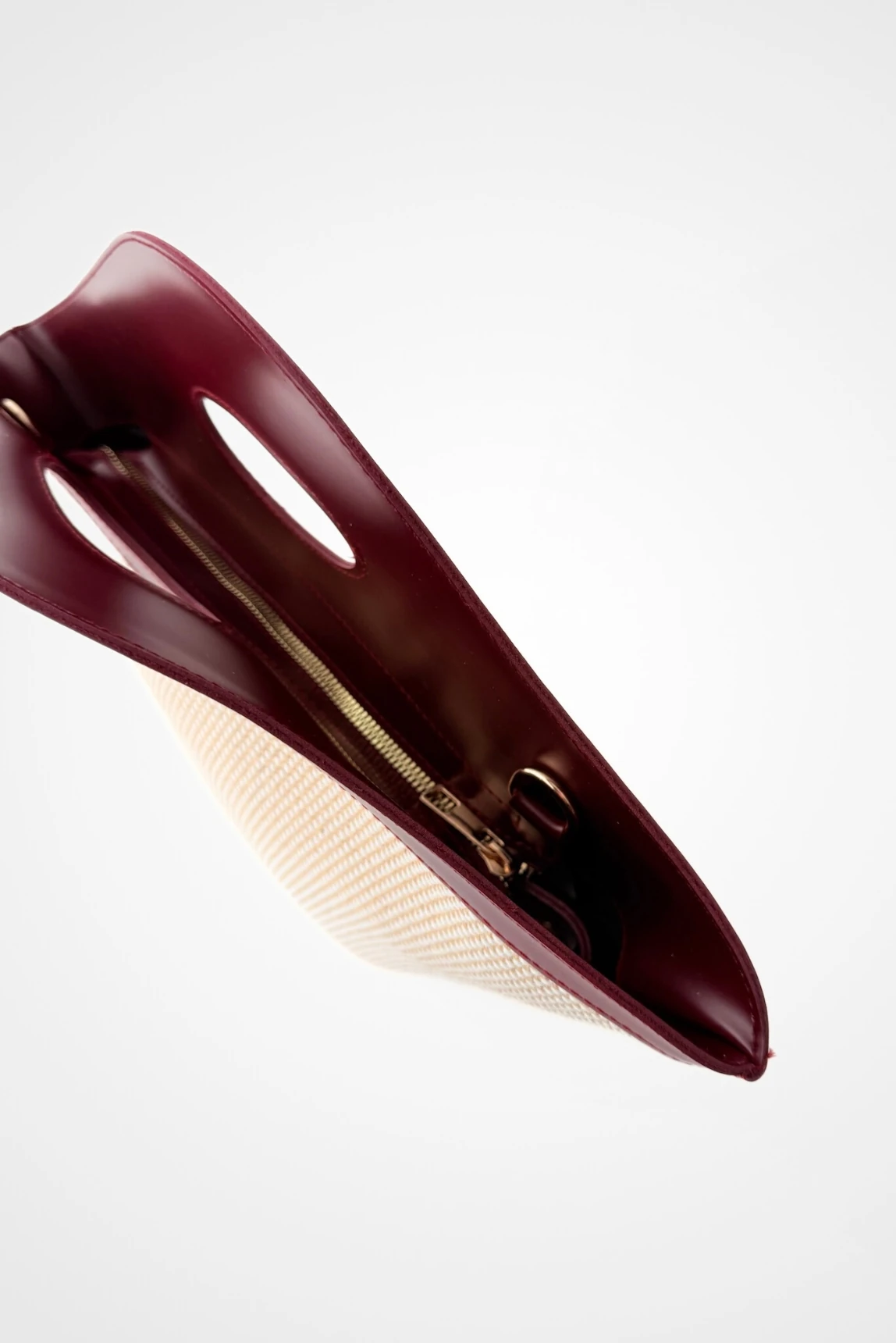 Sandra Kanvas Çapraz Askılı El Çantası