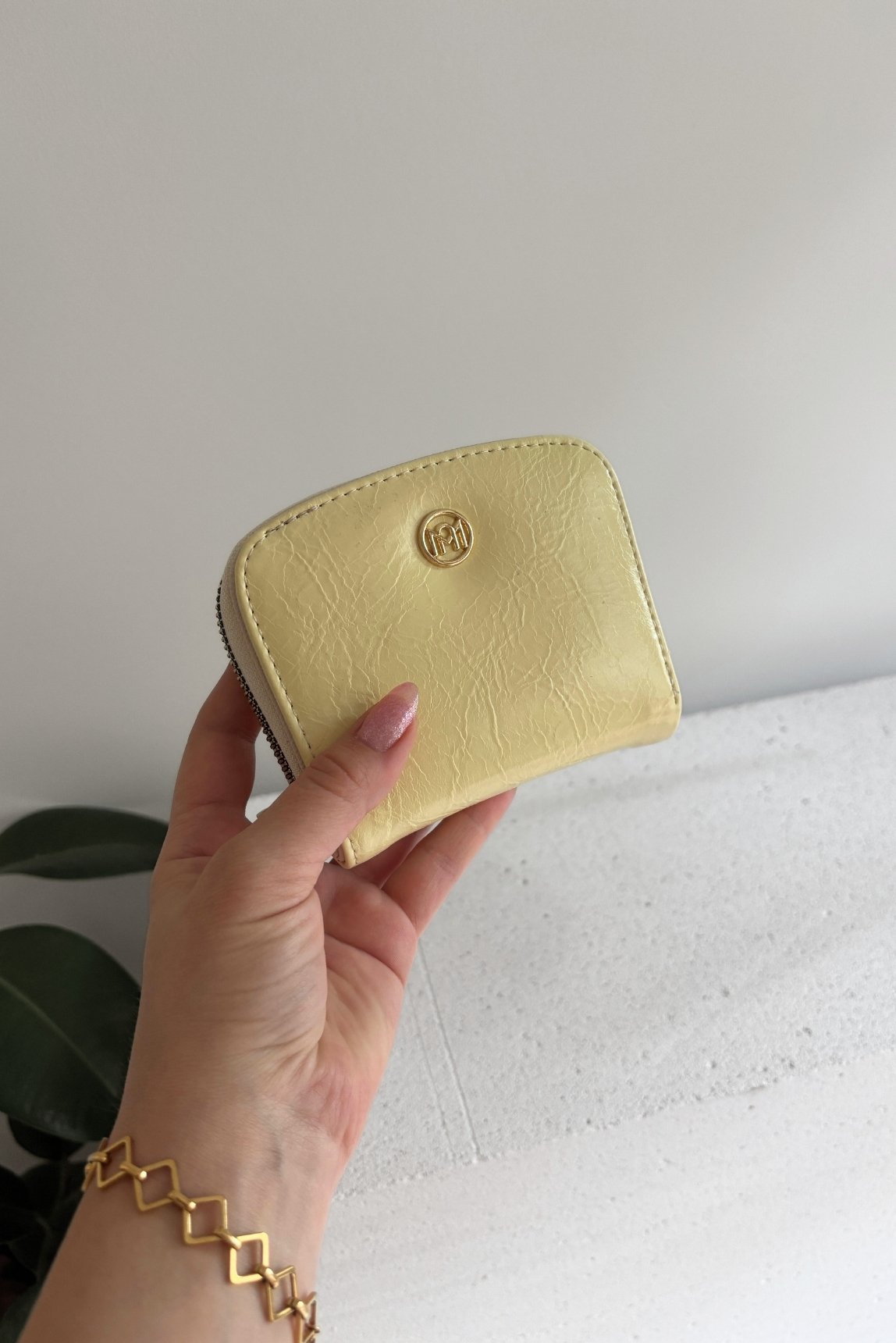 Luna Minimal ve Kullanışlı Orta Boy Suni Deri Cüzdan