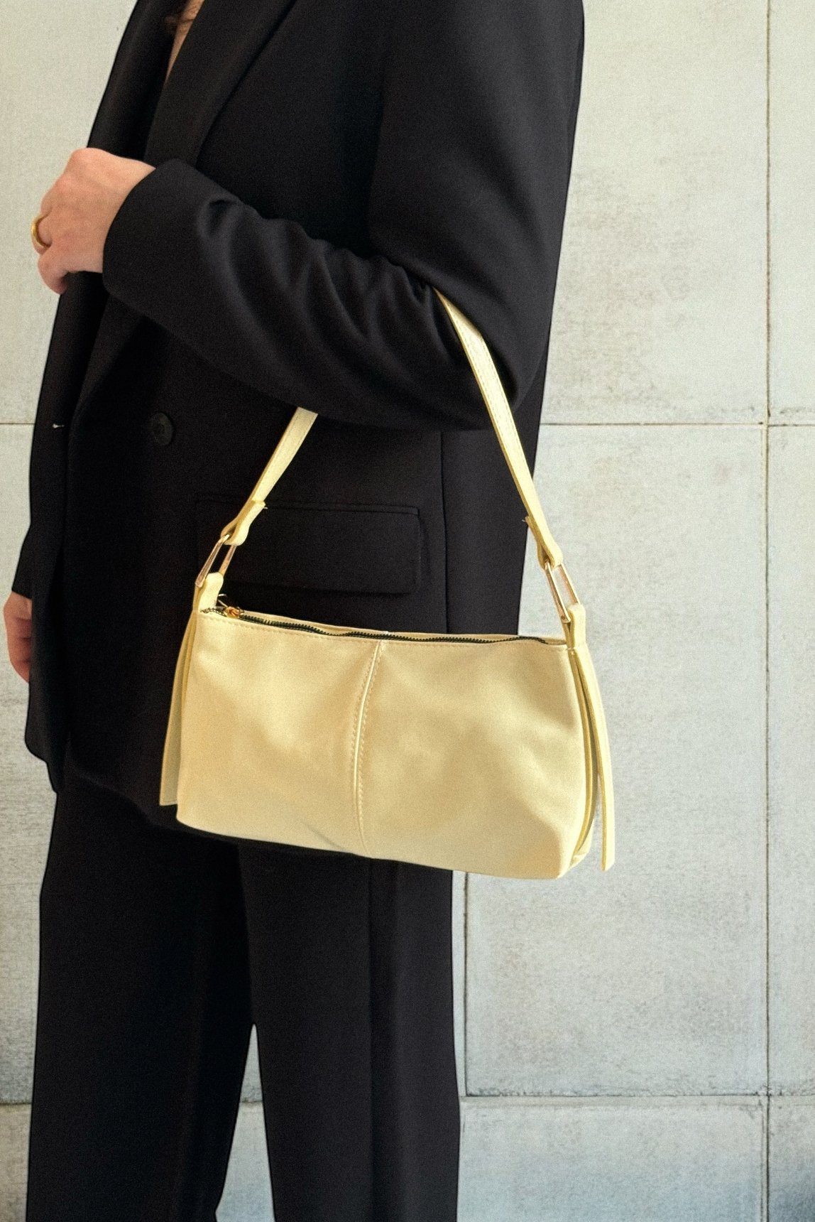 Mini Cushy Parlak Suni Deri Baget Omuz Çantası - sarı