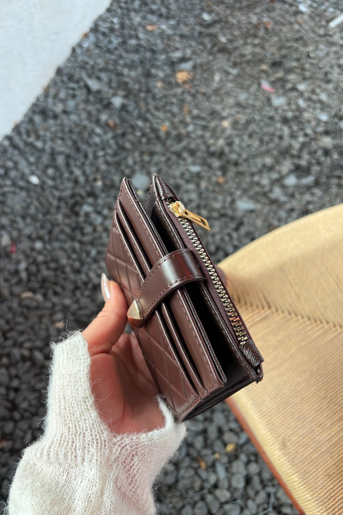 Ruby Orta Boy Kapitone Detaylı Suni Deri Cüzdan