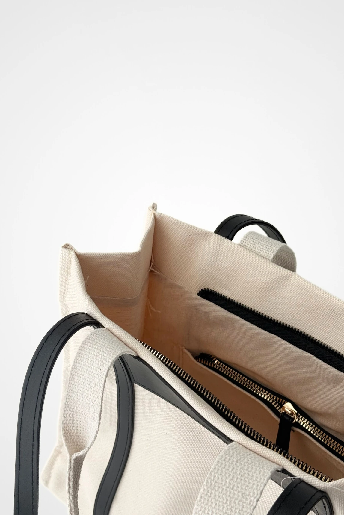 Dailin Deri Detaylı Kanvas El ve Omuz Çantası