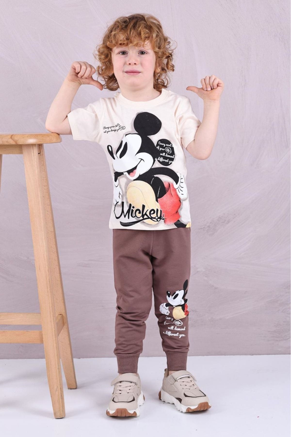 PJKKE Mickey Mause Desenli Kahverengi Eşofmanlı Erkek Çocuk Kısa Kol Takım 3-10 Yaş 7507-K
