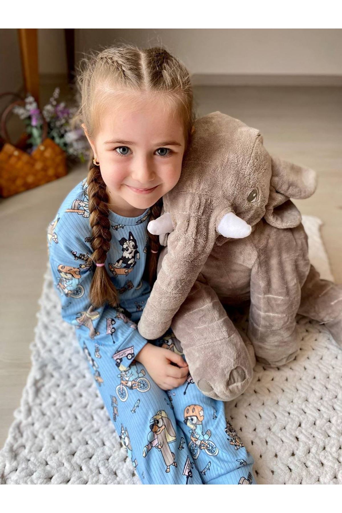 İSOB Mavi Bluey Desenli Fitilli Kumaş %100 Pamuk Kız Çocuk Pijama Takımı 3-8 Yaş 31221-M
