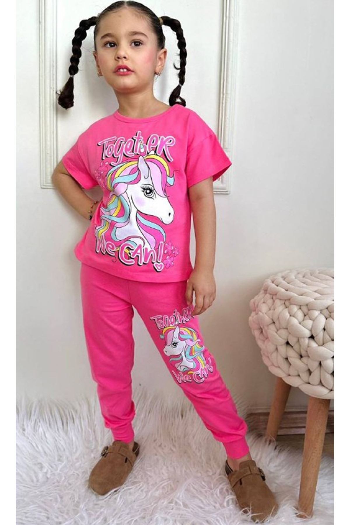 PJKKE Unicorn Desenli Fuşya Eşofmanlı Kız Çocuk Kısa Kol Takım 3-10 Yaş 7459-F