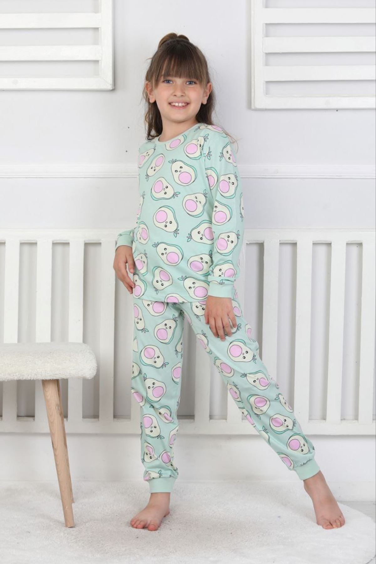 İSOB Yeşil Avakado Desenli %100 Pamuk Kız Çocuk Pijama Takımı 3-13 Yaş 51201-51402-Y