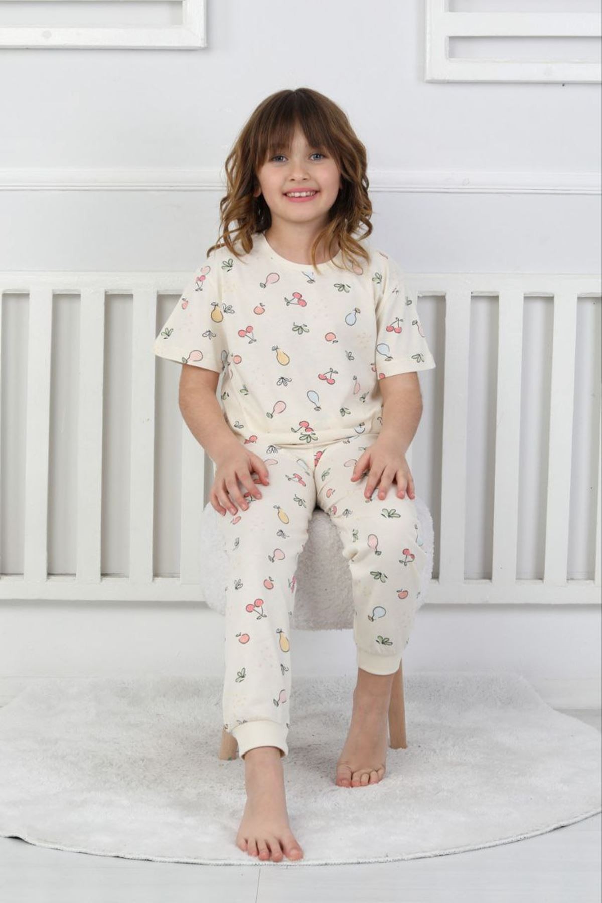 İSOB Ekru Meyve Desenli %100 Pamuk Kız Çocuk Kısa Kollu Pijama Takımı 8-13 Yaş 41409-E