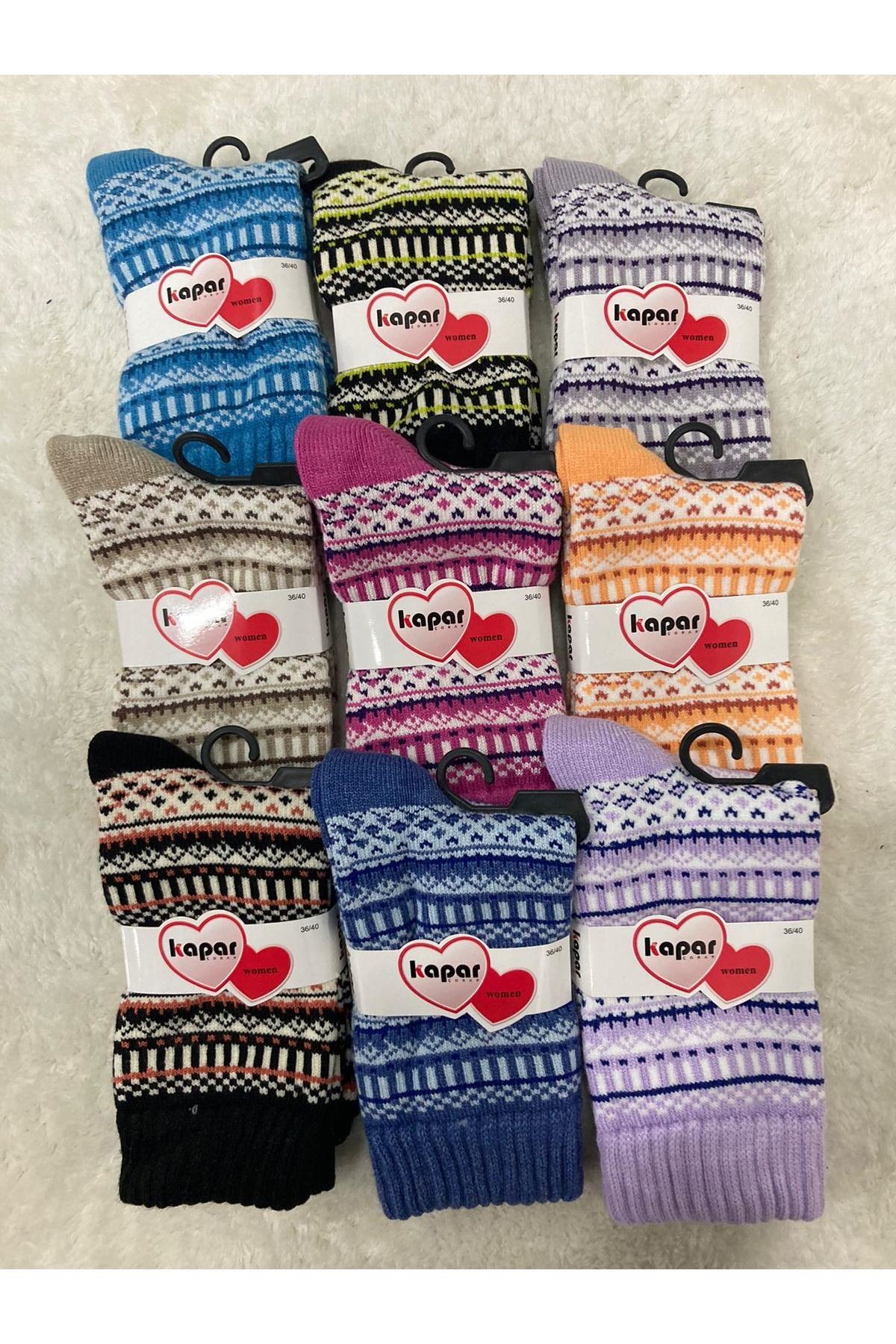 Kapar 3 adet Etnik Kilim Desenli Yün Bayan Çorap 100-KARIŞIK