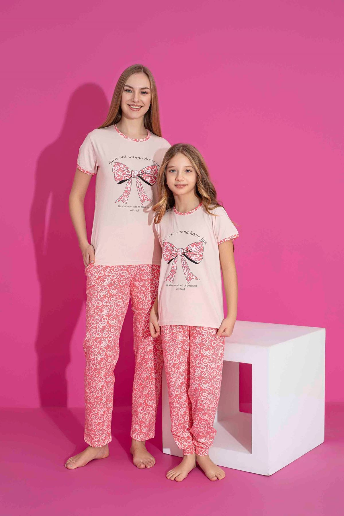 TARP Pembe Fiyonk Baskılı Anne Pijama Takımı 2974-P