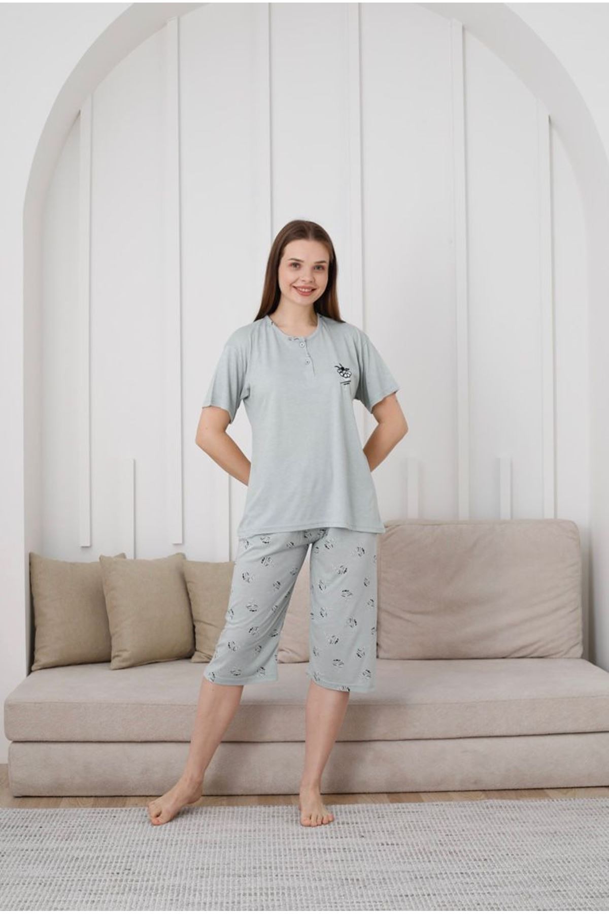 GLİSA Yeşil Önden 2 Düğmeli Viskon Kumaş Kısa Kollu Kaprili Bayan Pijama Takımı 6031-Y