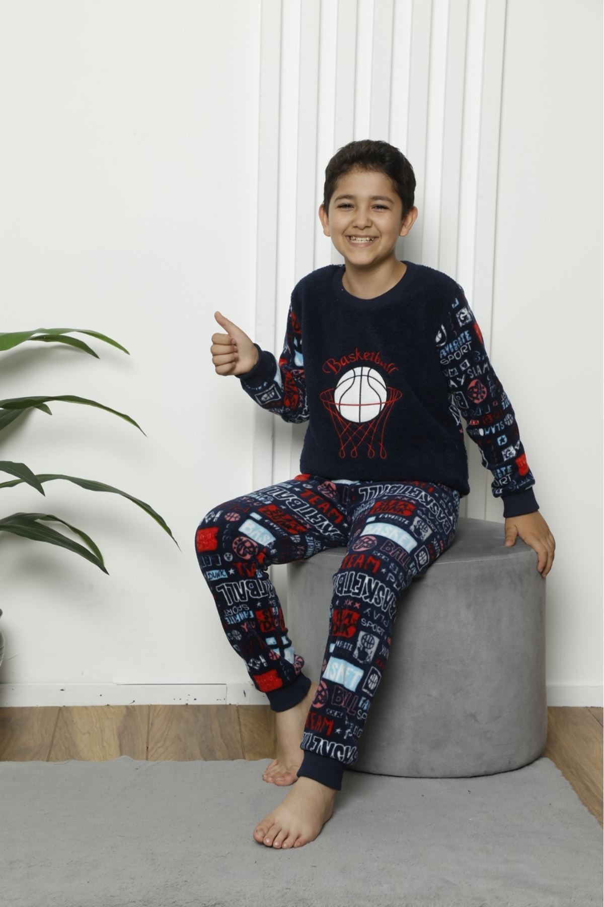 MİNİM Lacivert Basketbol Nakışlı Polar Erkek Çocuk Pijama Takımı 5-16 Yaş 4236-L