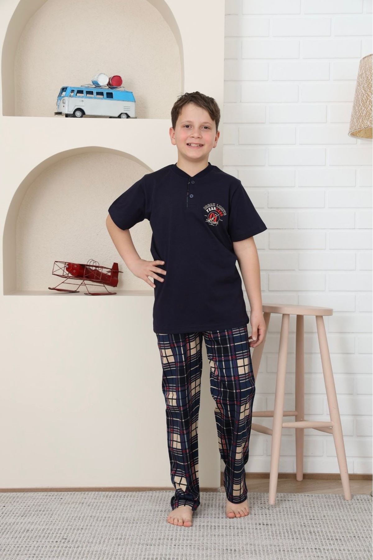 KAPİP Lacivert Break Limite Baskılı Kısa Kollu Erkek Çocuk Pijama Takımı 10-15 Yaş 5873-L