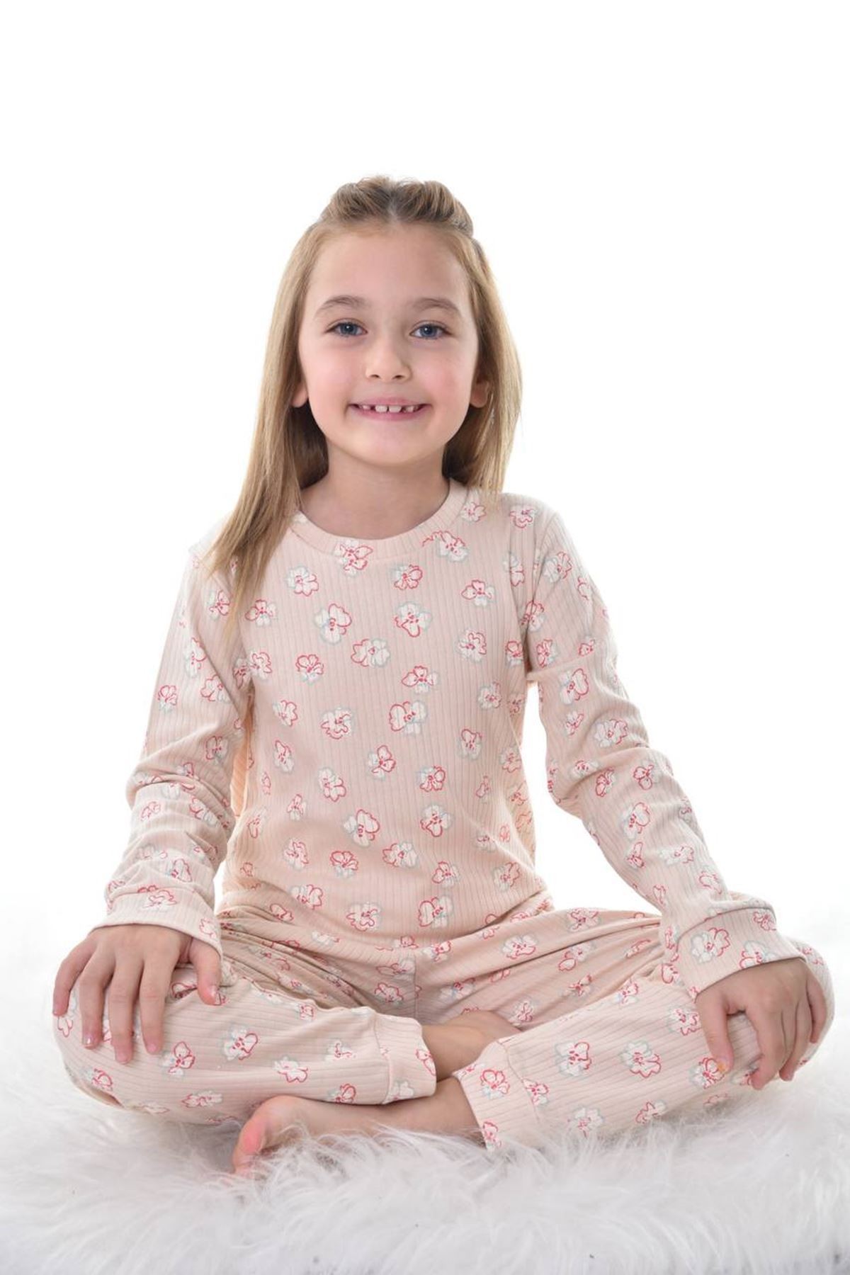 İSOB Bej Çiçek Desen Fitilli İnterlok Kumaş %100 Pamuk Kız Çocuk Pijama Takımı 8-12 Yaş 11317-B