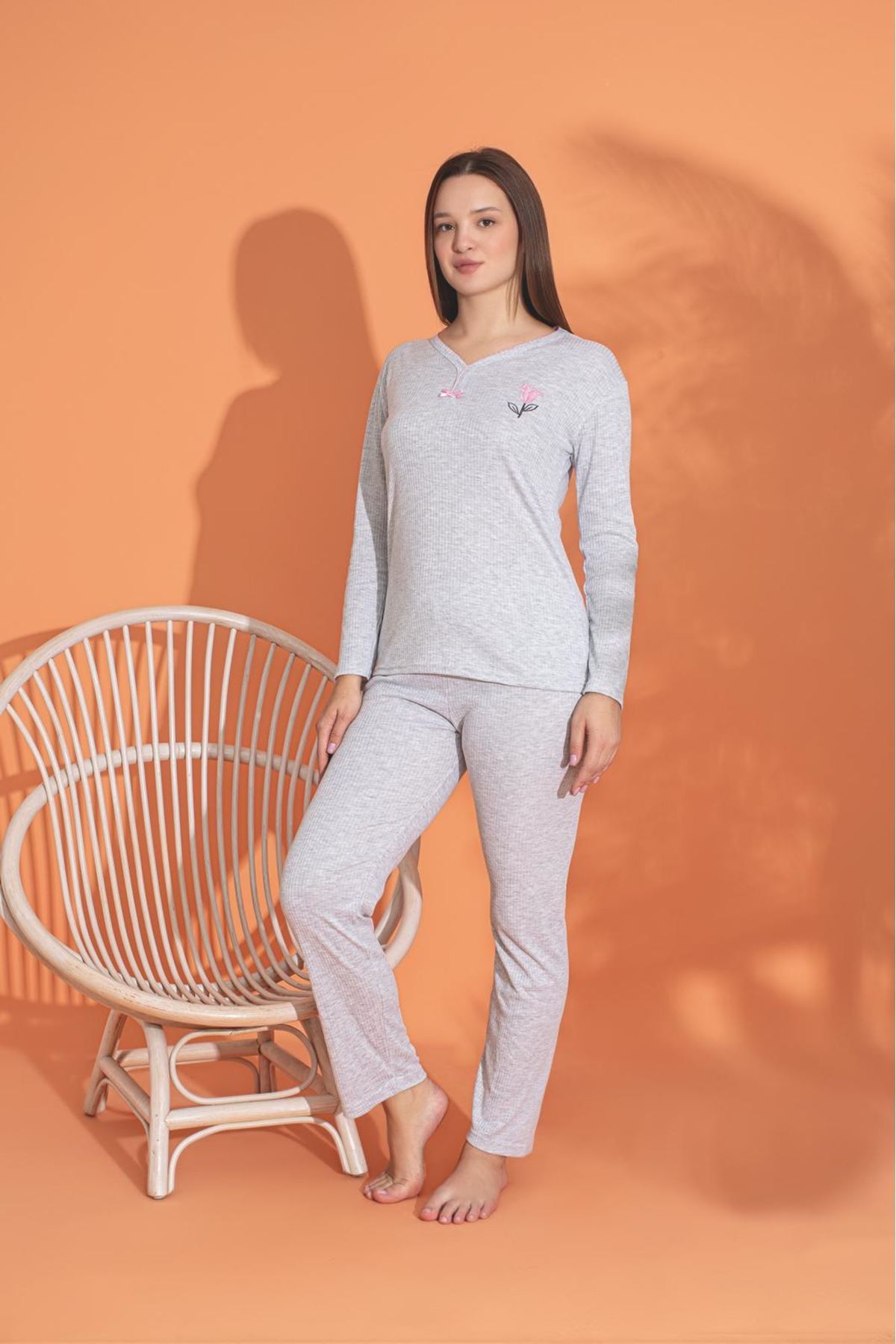 MLALE Gri İnce Fitilli Raporlu İnterlok Bayan Pijama Takımı 3240