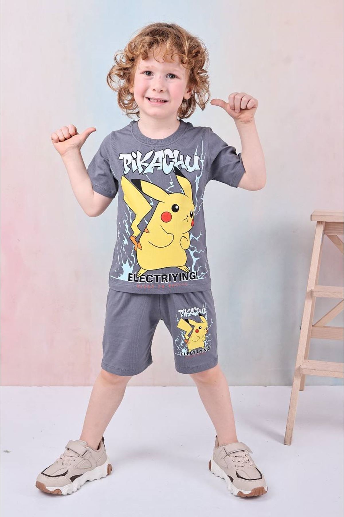 PJKSKT Pikachu Desenli Füme Şortlu Erkek Çocuk Kısa Kol Takım 7609-F