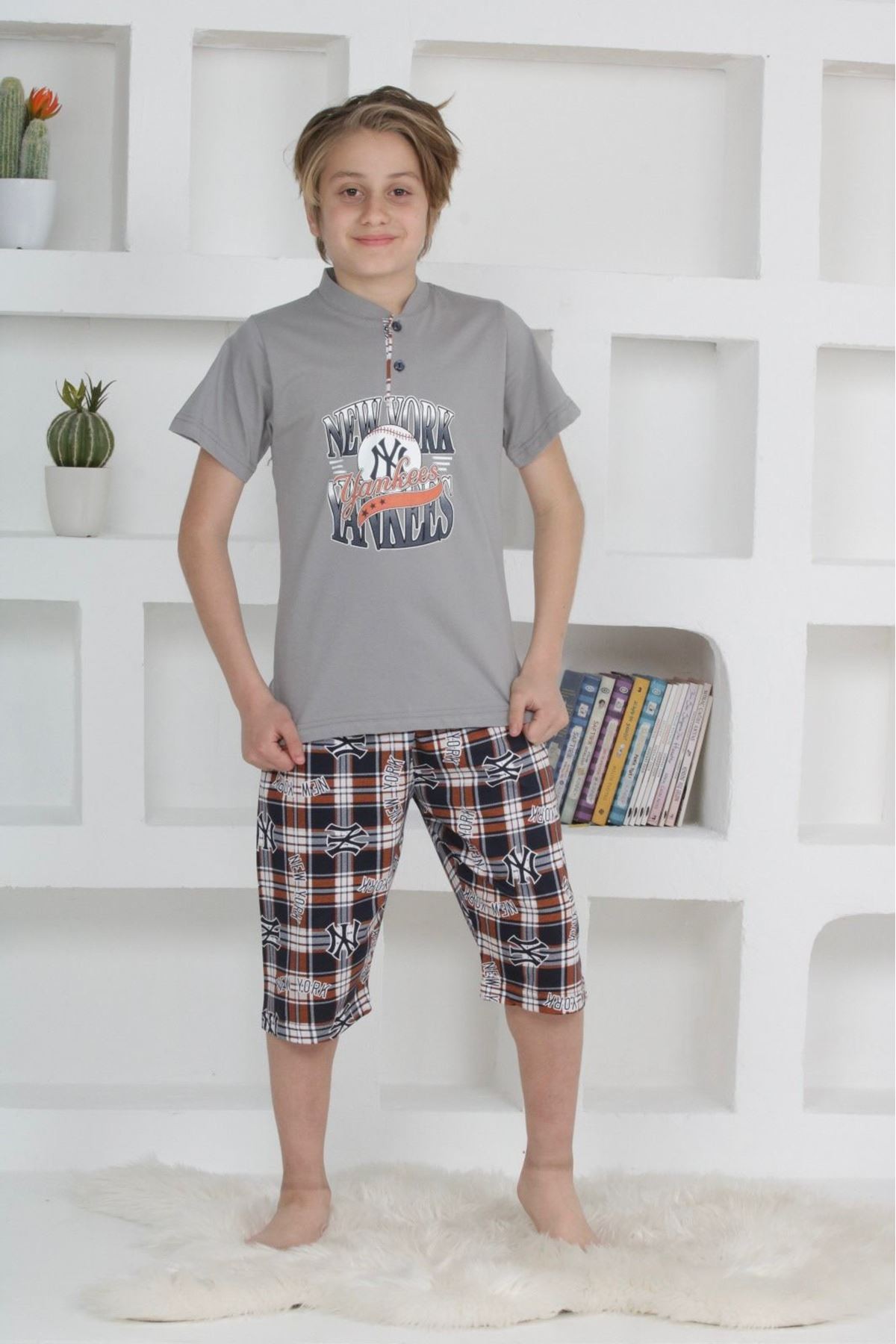 KAPİP Gri Newyork Baskılı Kısa Kollu Kaprili Erkek Çocuk Pijama Takımı 11-15 Yaş 5106-G