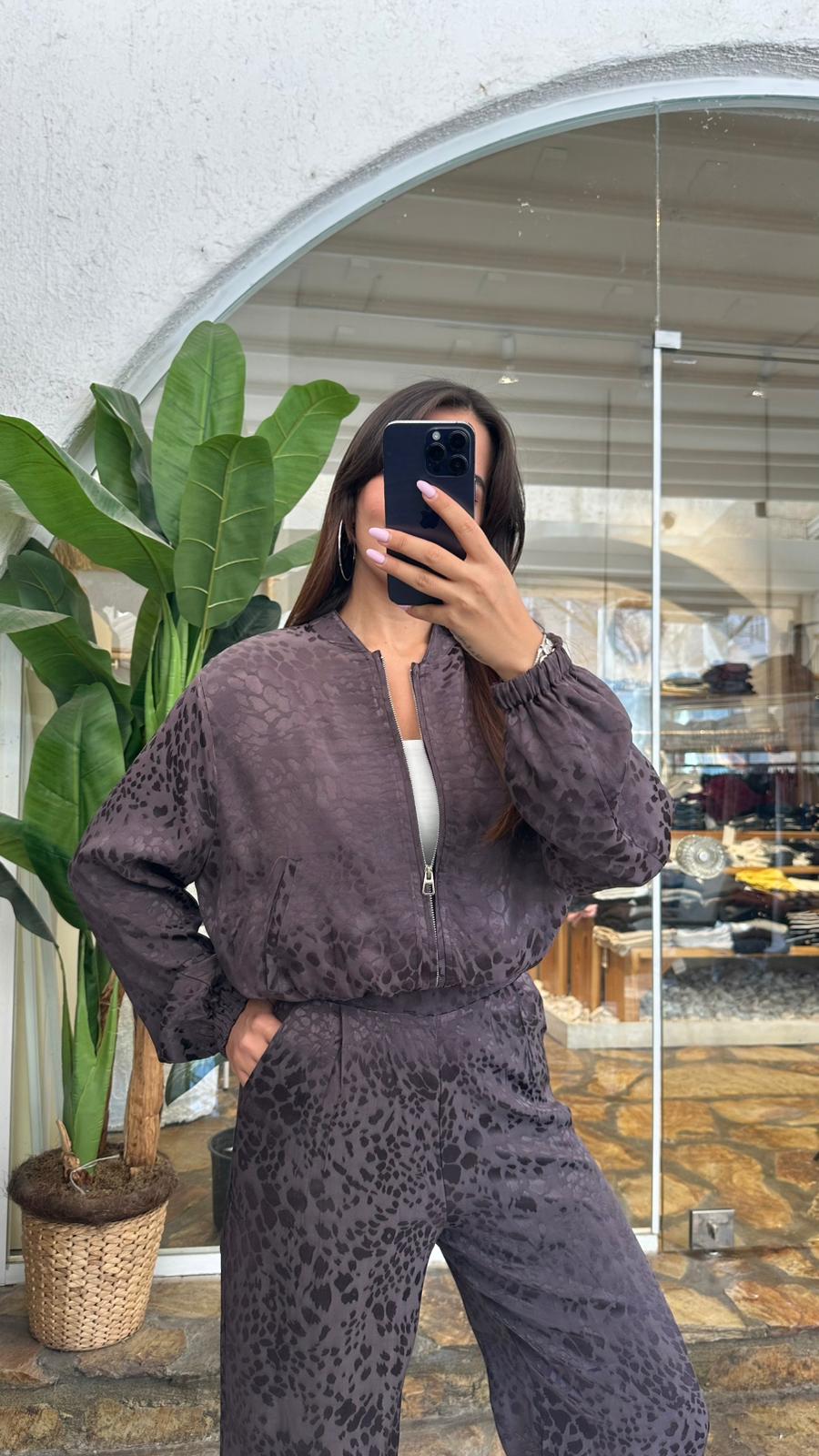 Leopar Saten Ceket Pantolon Takım