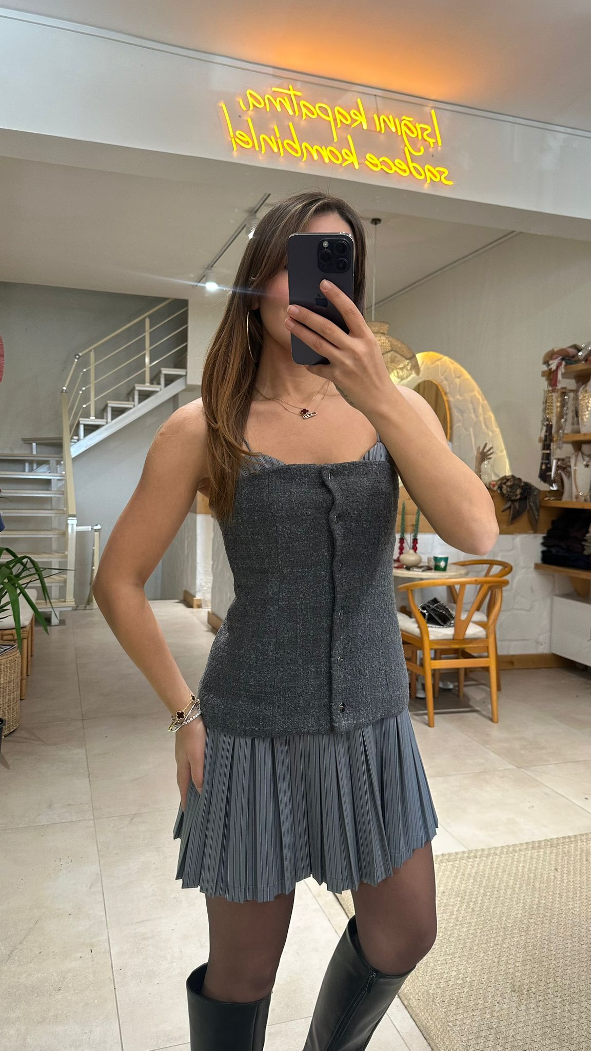 Çizgi Detaylı Elbise