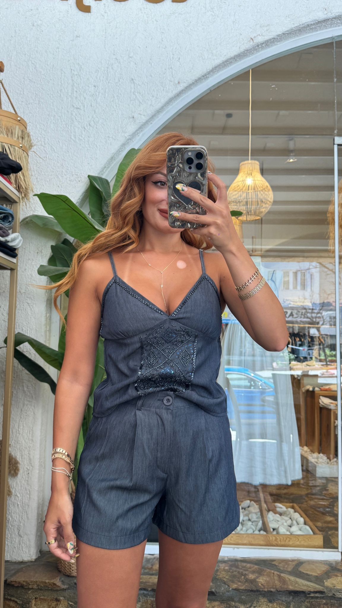 Stella Boncuk İşlemeli Askılı Bluz 