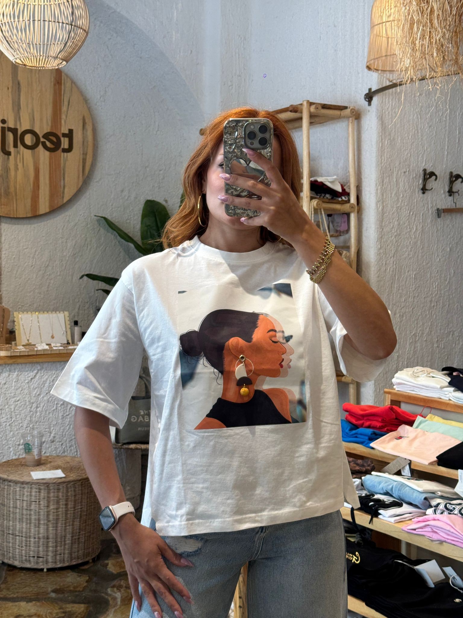 Küpe Detay Tshirt - Beyaz