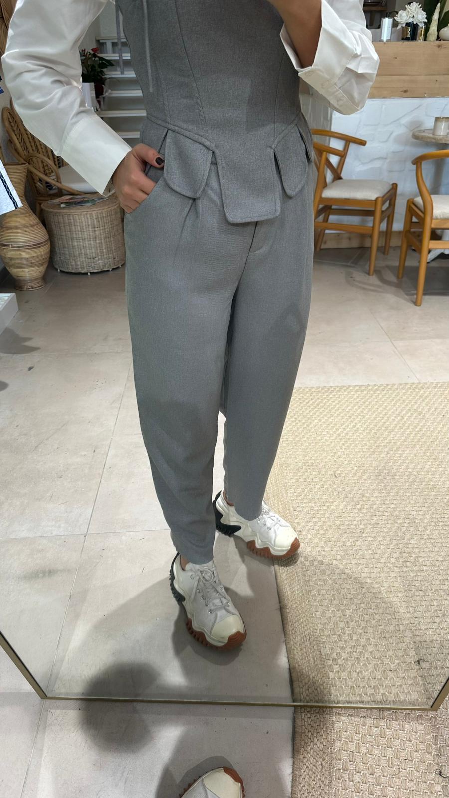 Yüksek Bel Pileli Havuç Pantolon - Gri