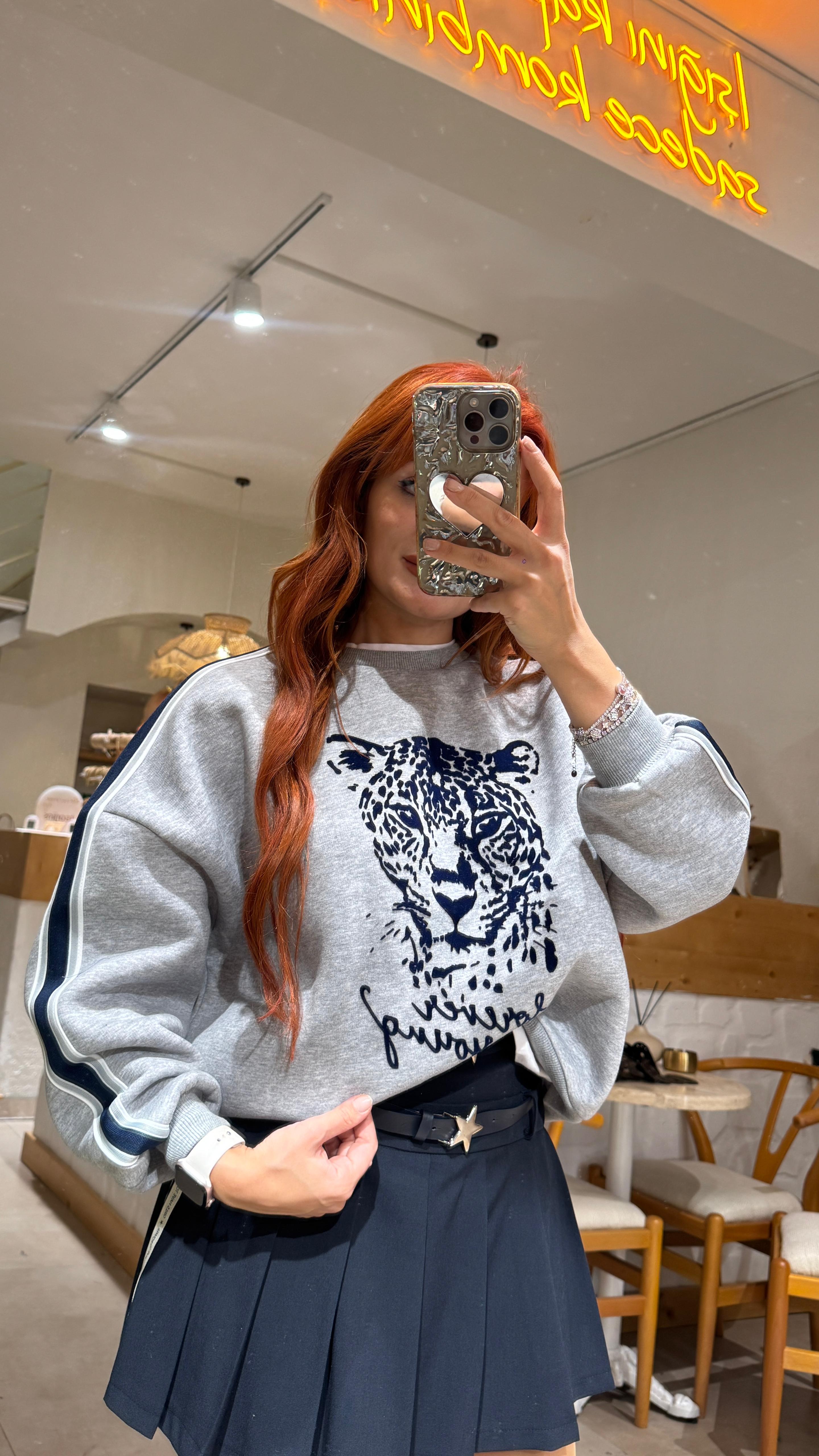 Tiger Sweatshirt
