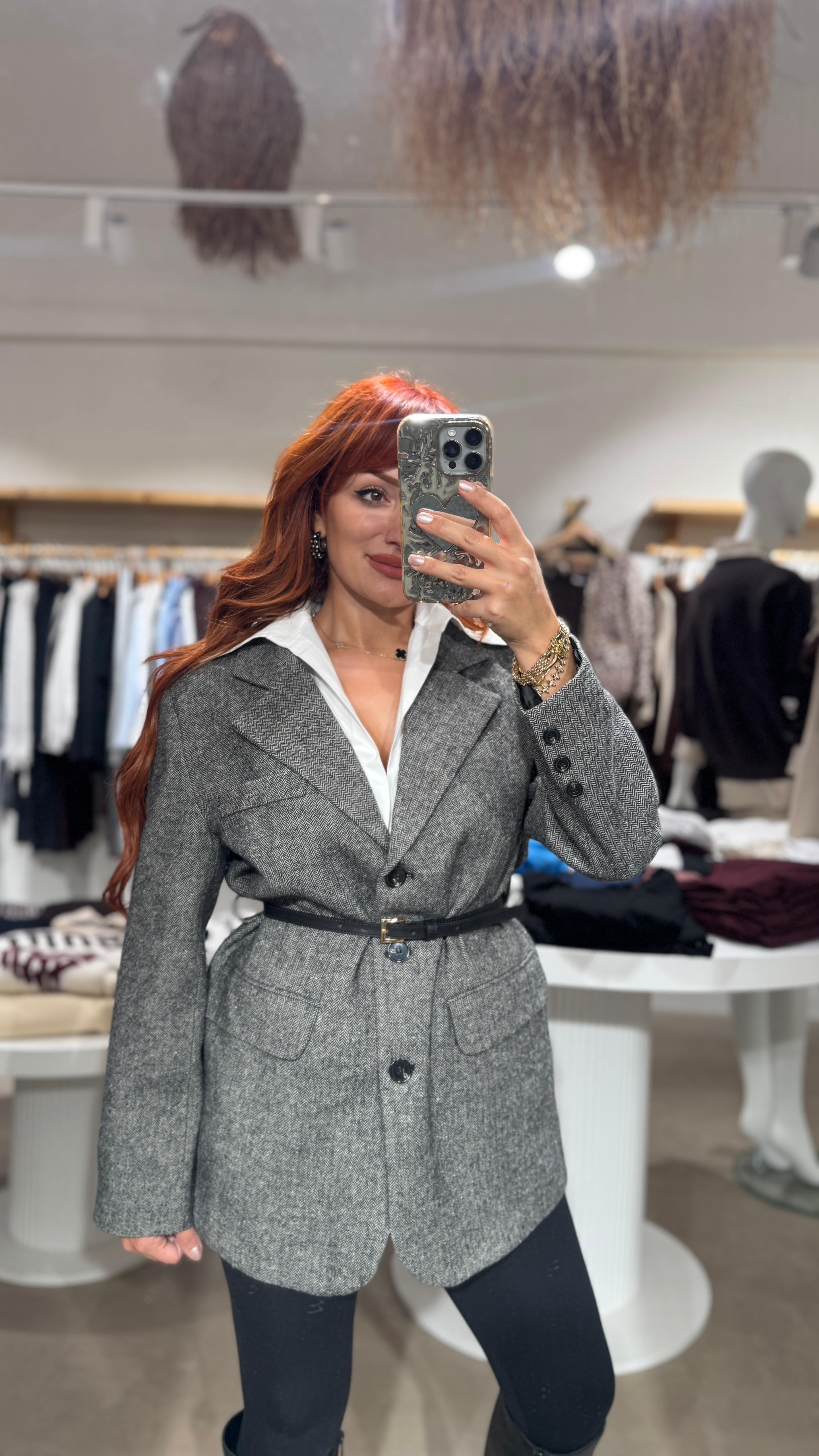 Gömlek detay kemerli blazer 
