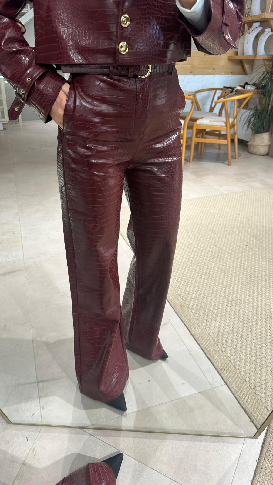 Mürdüm Kemerli Deri Pantolon
