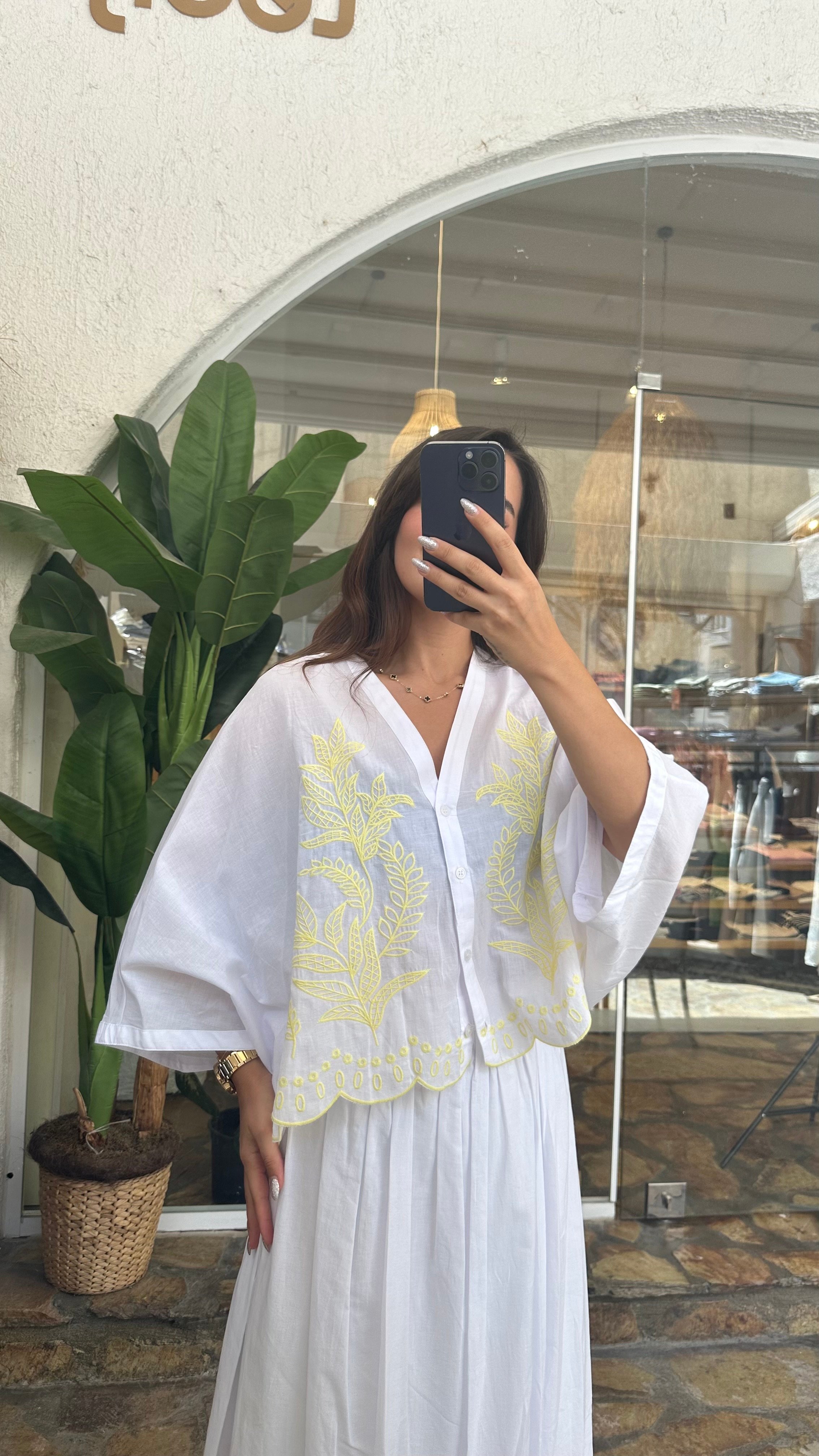 Bakış işlemeli kimono etek takım 