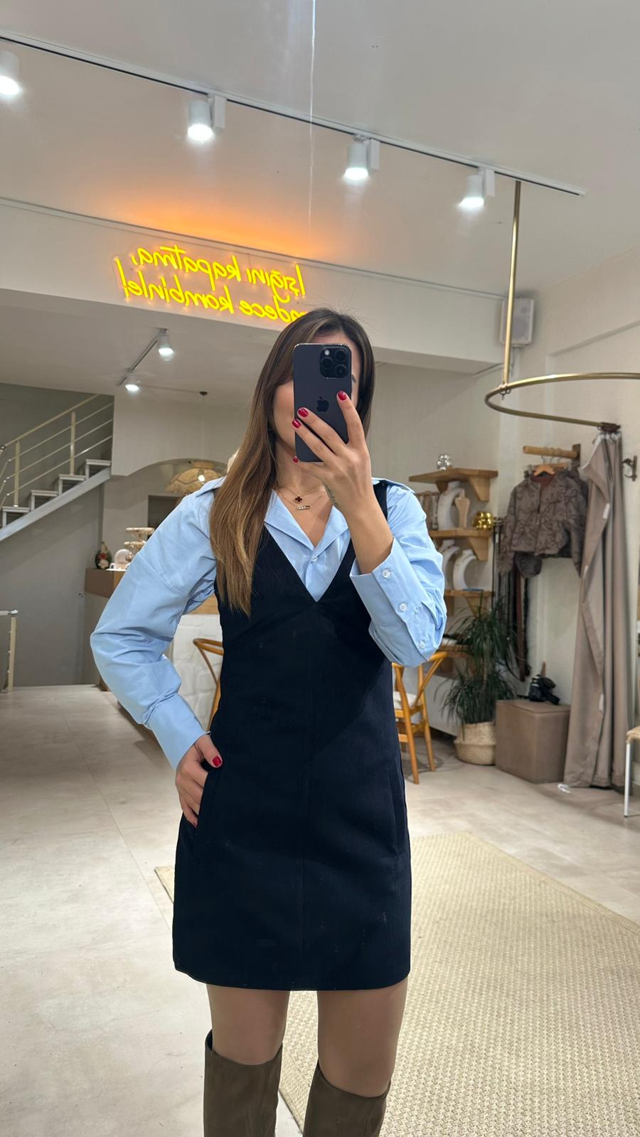 V Yaka Kadife Mini Elbise