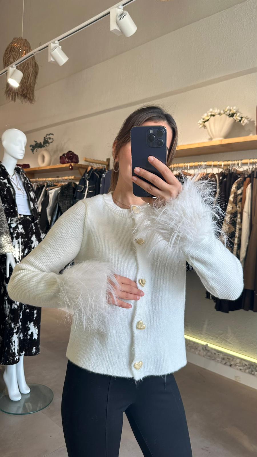 Kolları Tüy Detay Triko - TAŞ