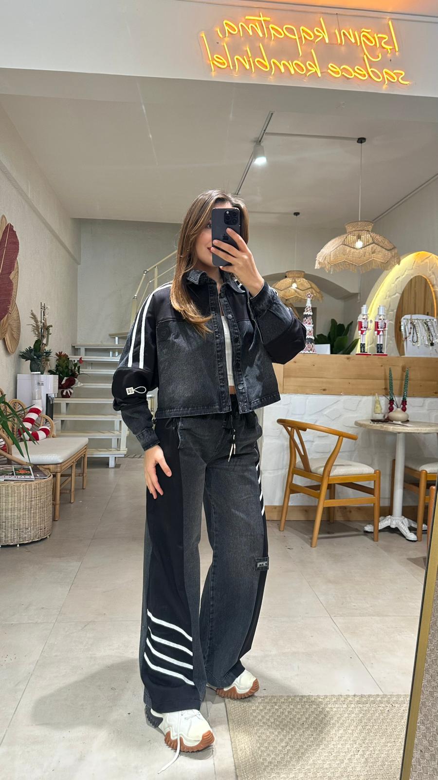 Yandan Şeritli Jean