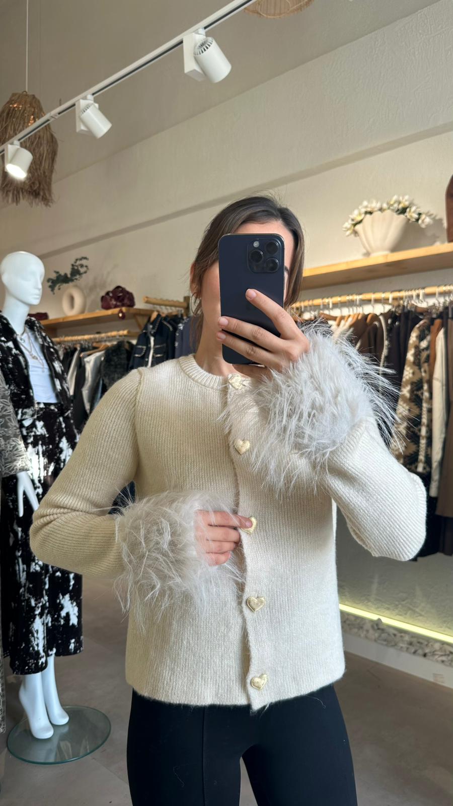 Kolları Tüy Detay Triko - EKRU