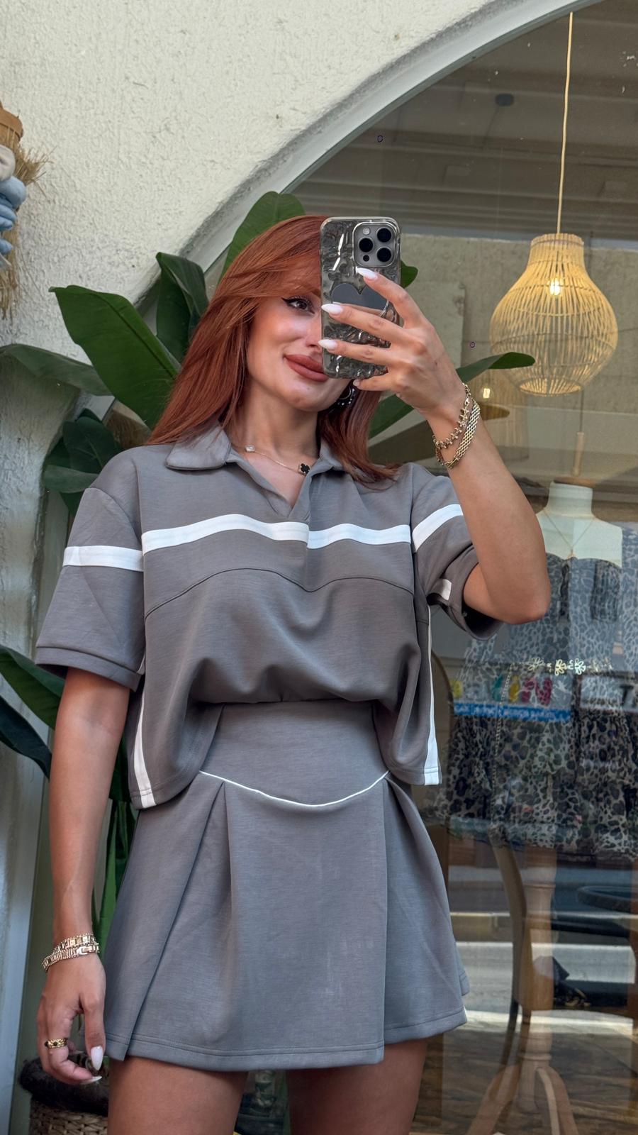 İçi Şortlu Etek Gömlek Takım