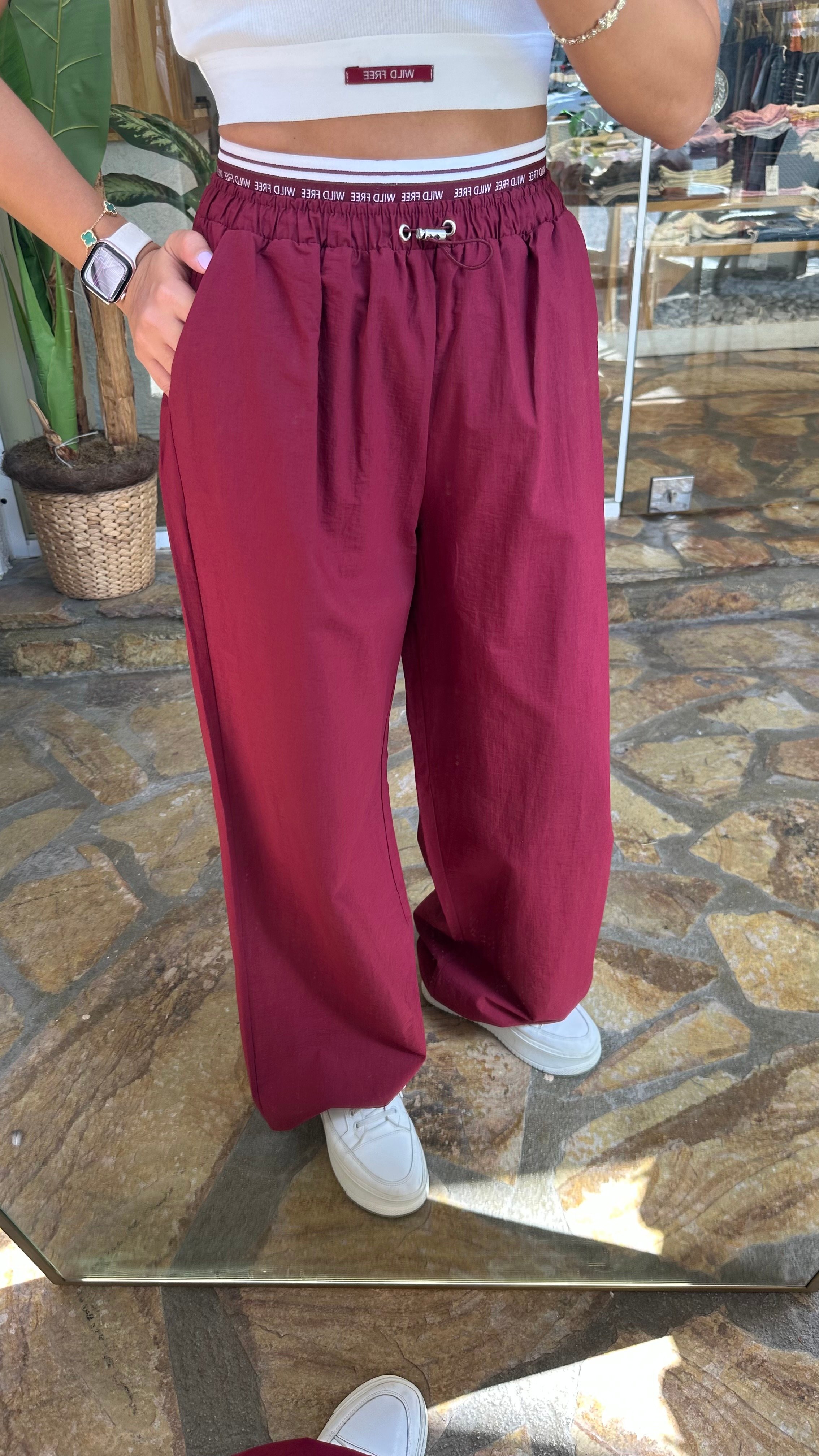 Beli lastik detay paraşüt pantolon
