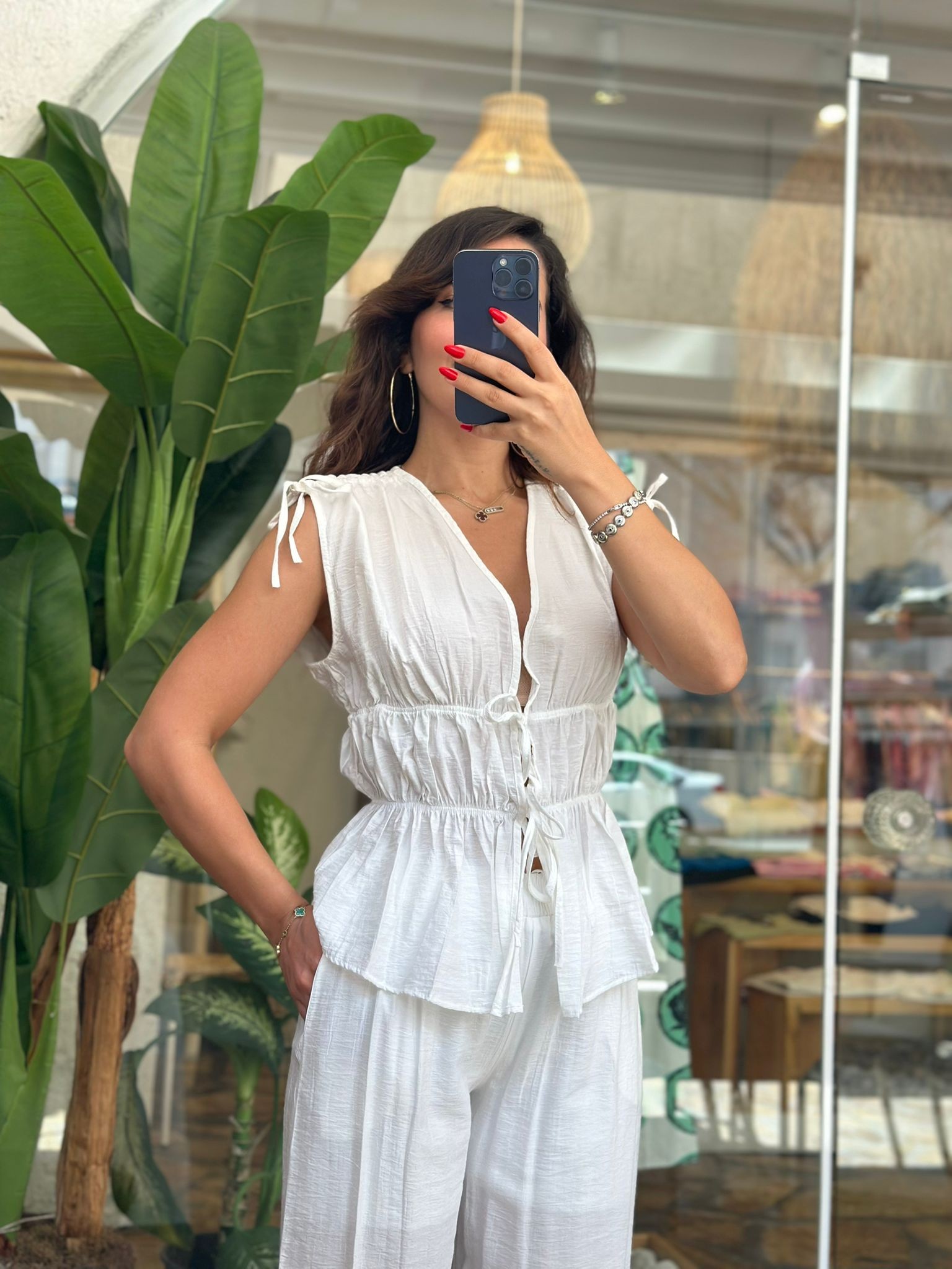 Büzgülü Bluz ve Pantolon Takım - Beyaz