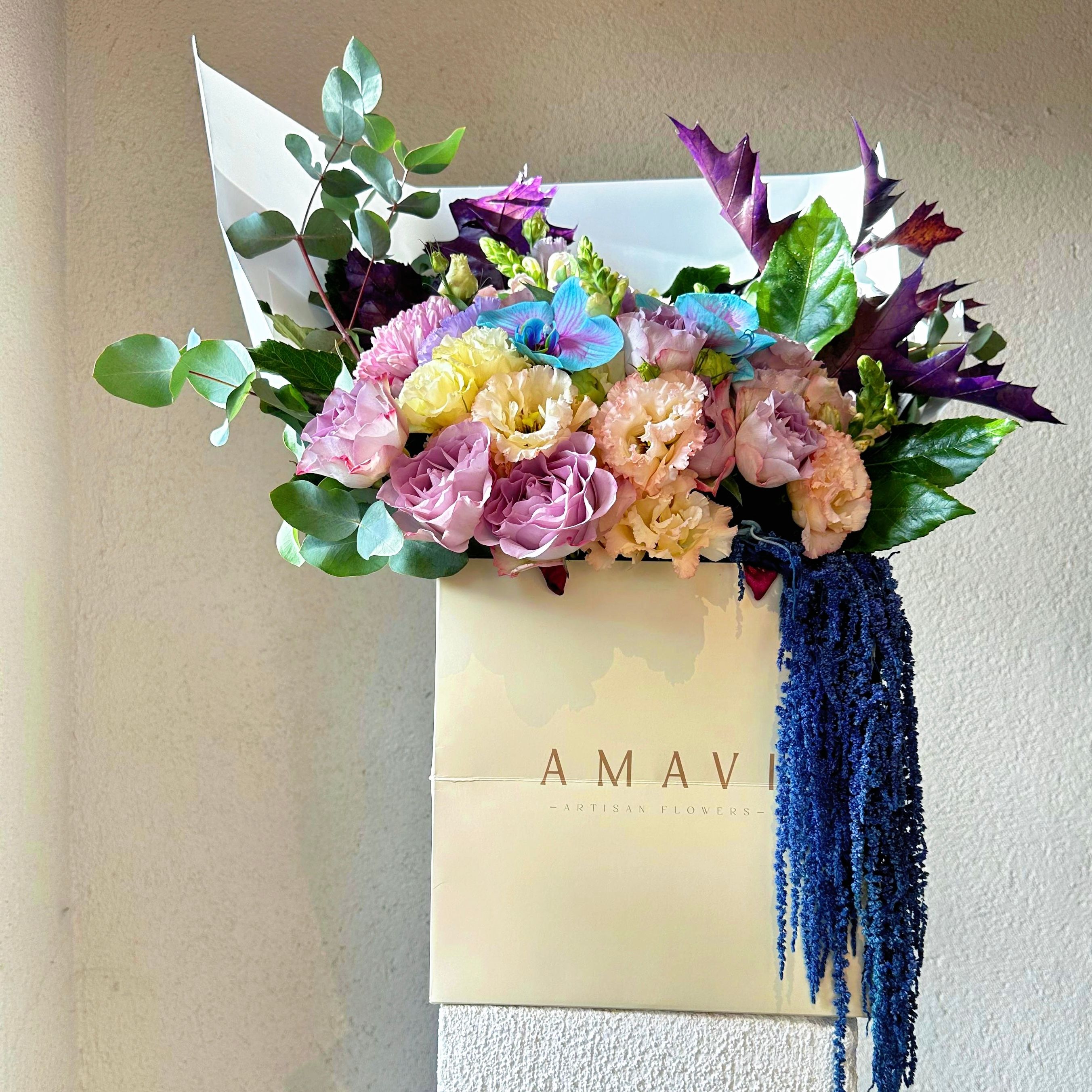 Amavi's Stylish Bloom Bag Buket Çanta