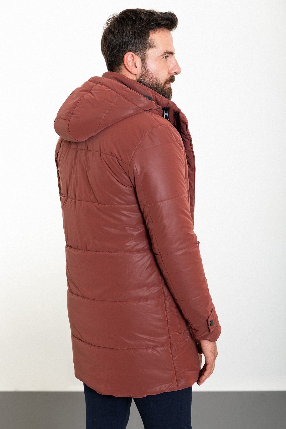 Düz Slim Fit Fermuar Detaylı Kapüşonlu Erkek Kaban