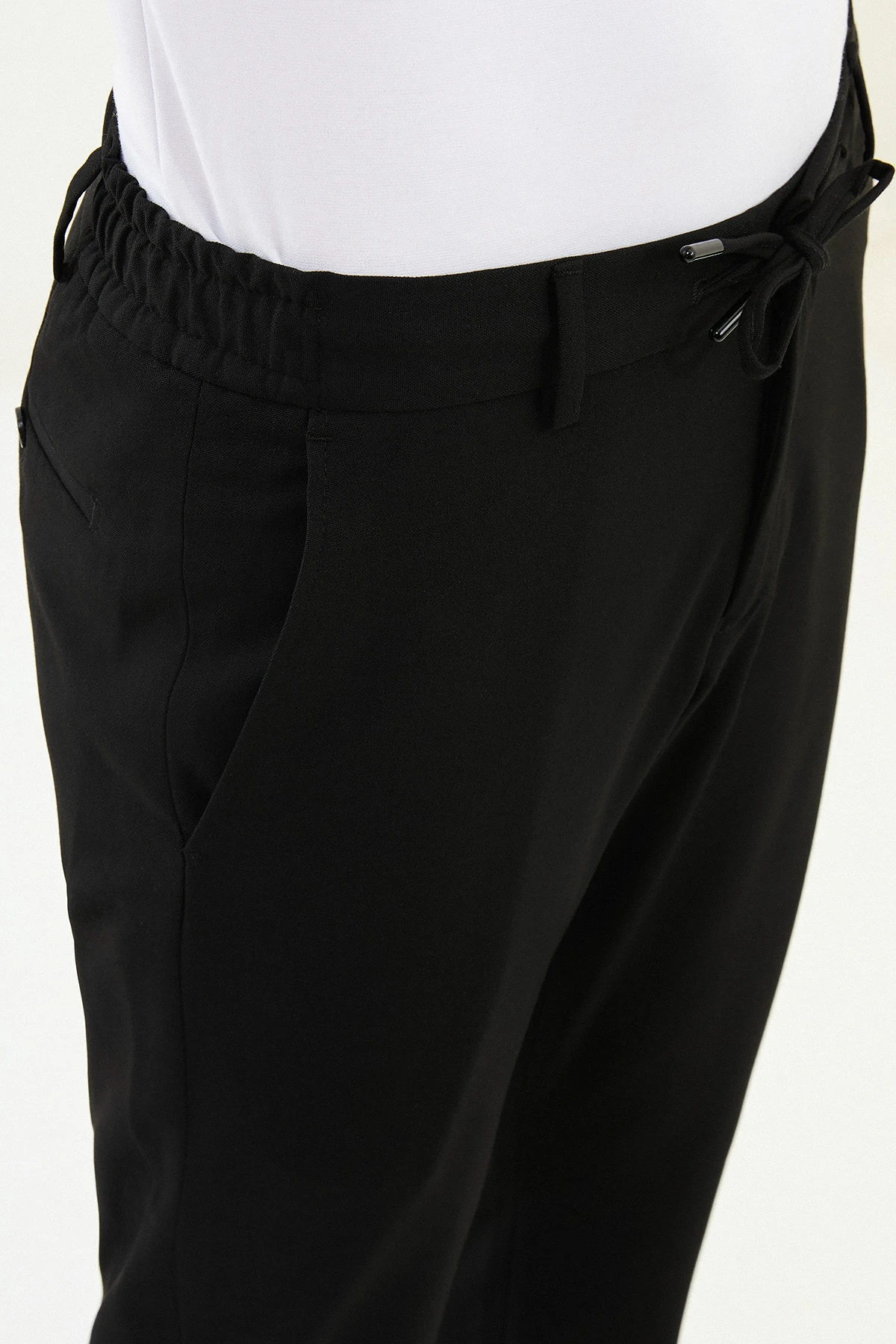 Düz Slim Fit İpli Beli Lastikli Erkek Pantolon